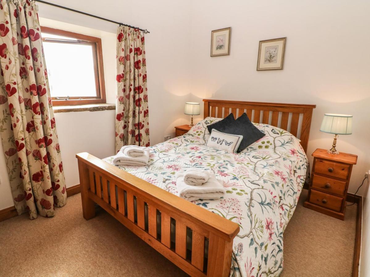 Midfeather Cottage Эдейл Экстерьер фото